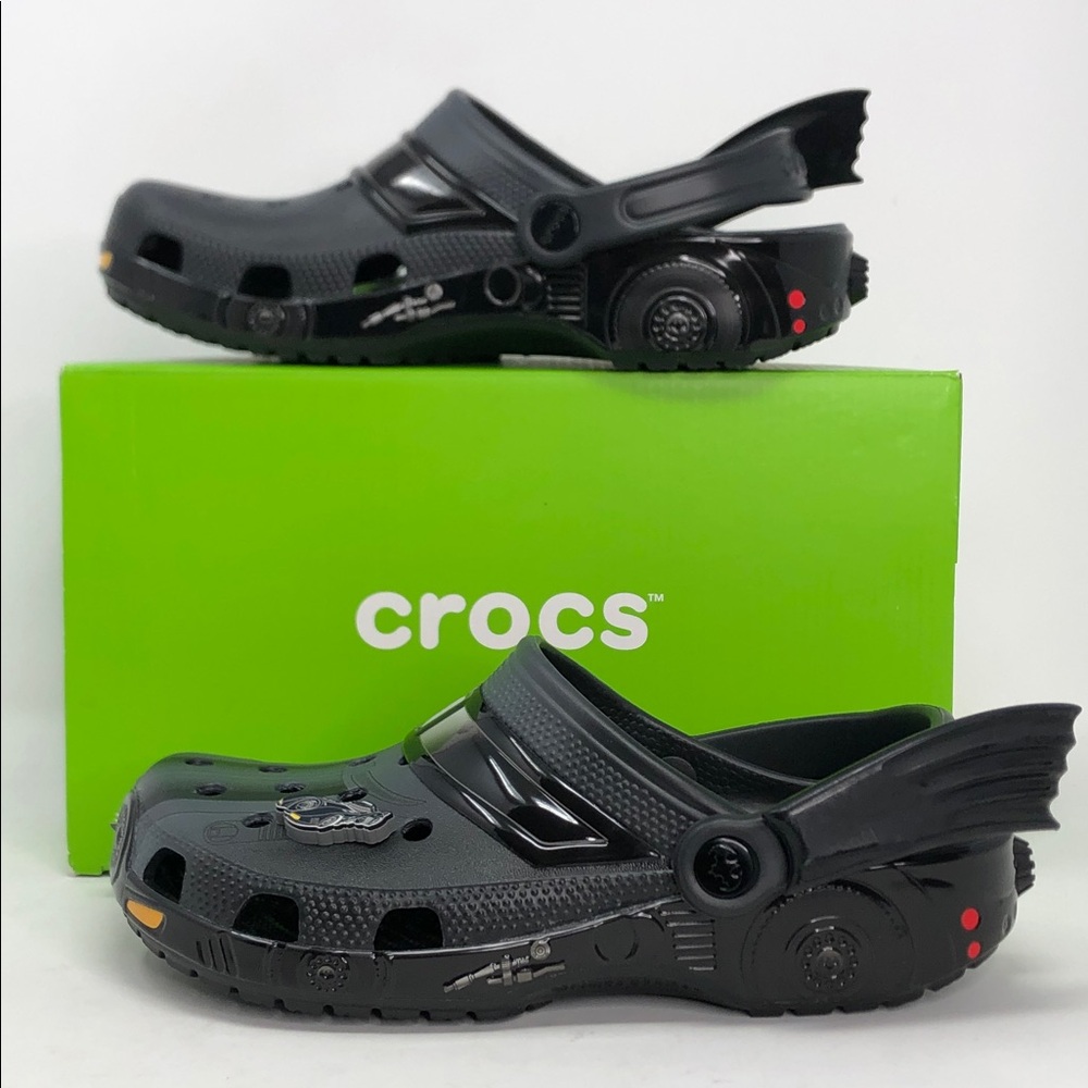 Crocs x Batman Batmobile 210219-001 Unisex Classic Black Clogs - Size 8